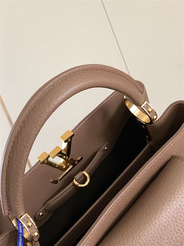 LOUIS VUITTON CAPUCINES BB Brown – LW051