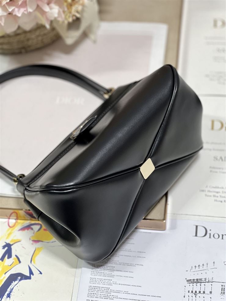 DIOR SMALL DIOR KEY BAG BLACK BOX CALFSKIN – DOB021