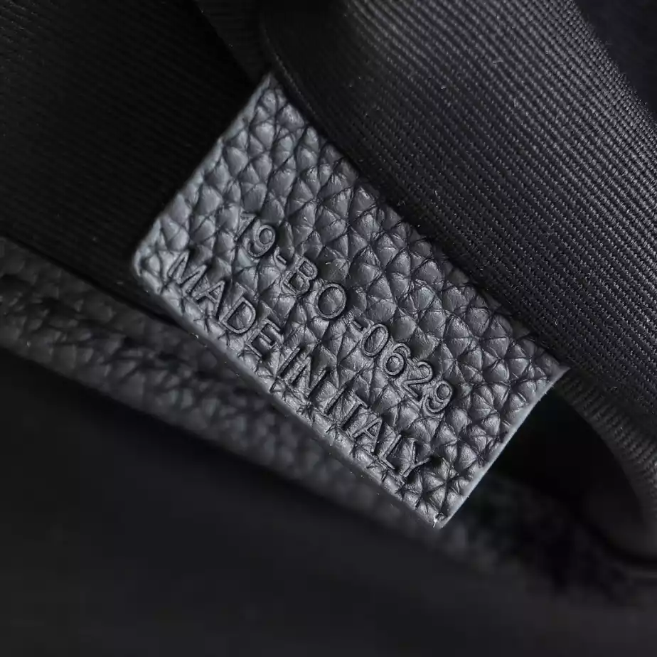 DIOR HIT THE ROAD BACKPACK WITH FLAP – DIO052