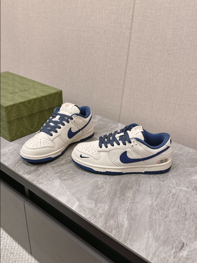 Nike SB Dunk Low x Gucci White Blue Sneaker – GCC162