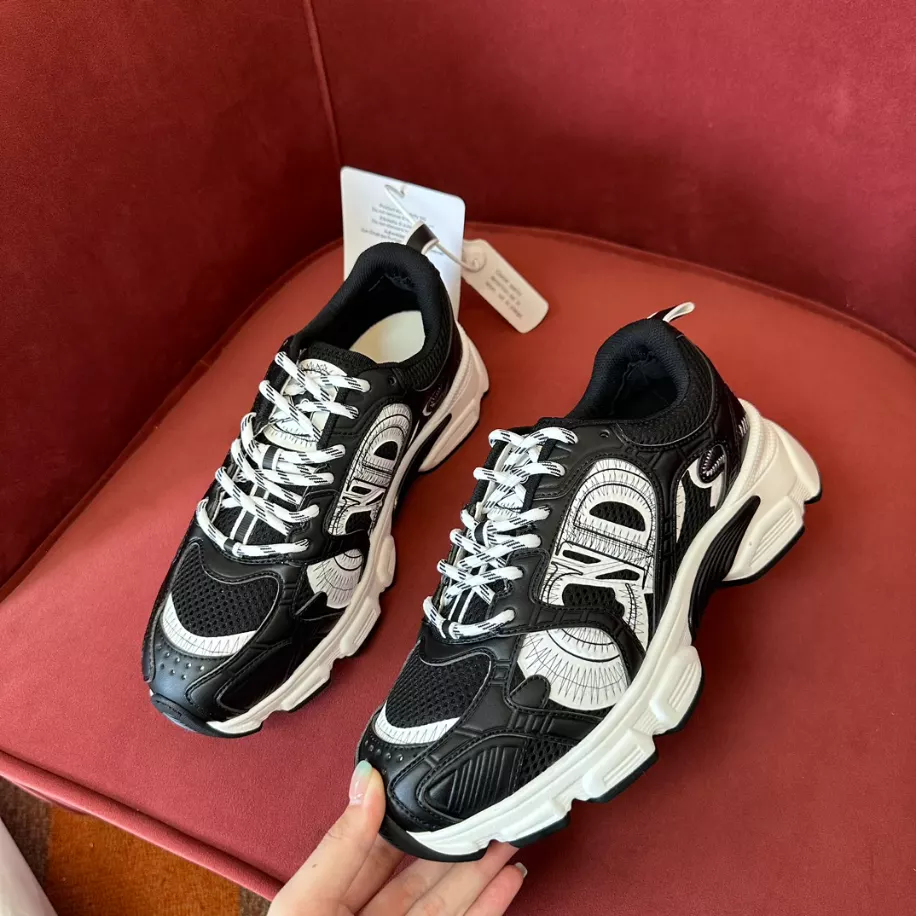 DIOR CHRONO SNEAKERS – DO0148