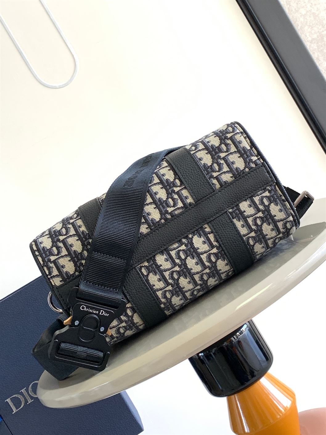 DIOR LINGOT 26 BAG BEGIN AND BLACK DIOR OBLIQUE JACQUARD – DIO045