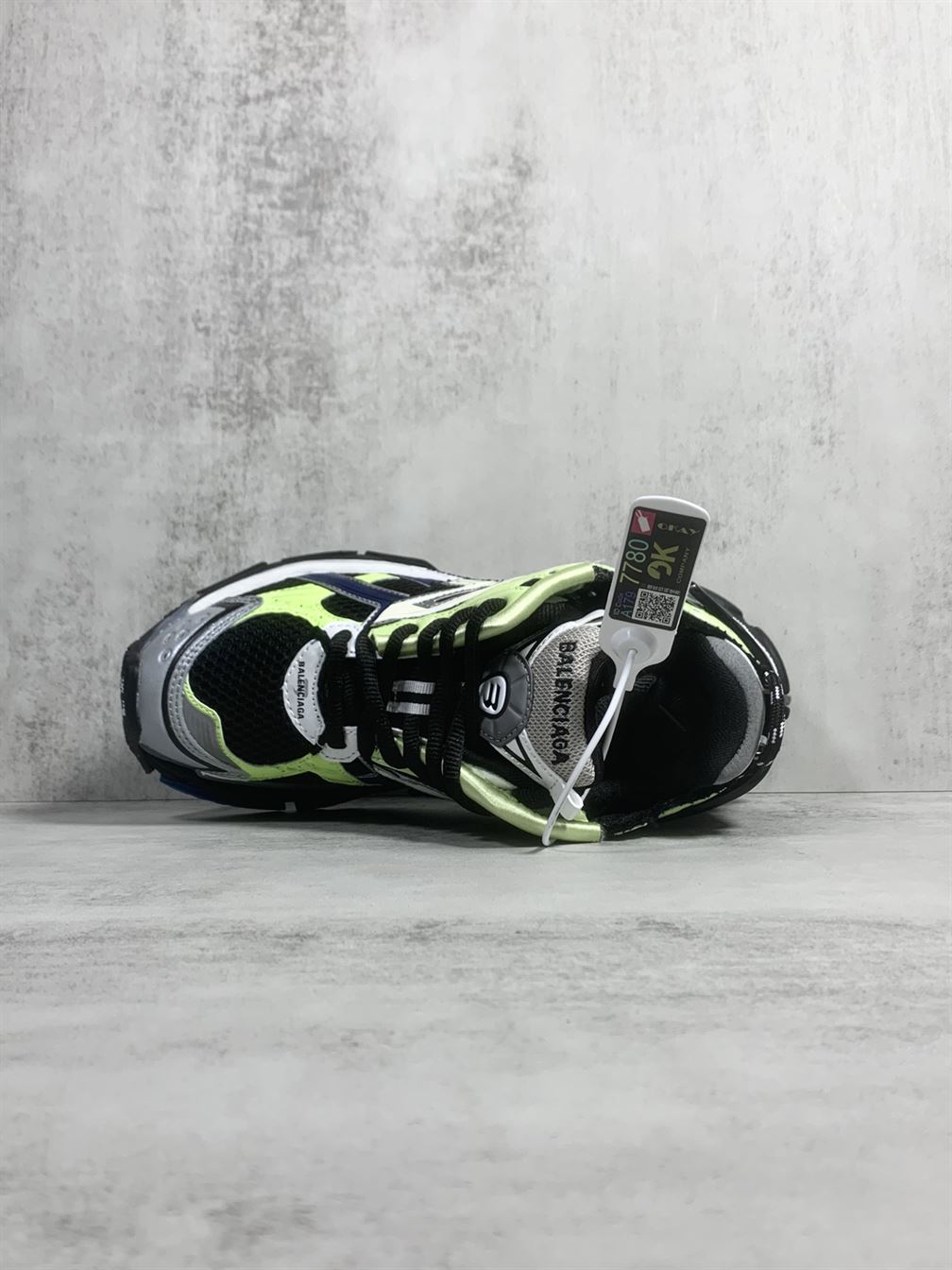 BALENCIAGA RUNNER SNEAKER IN GREY – BLA057