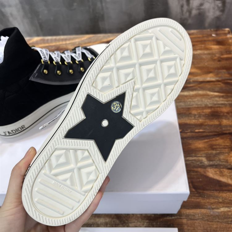 DIOR WALK’N’DIOR SNEAKER – DO118