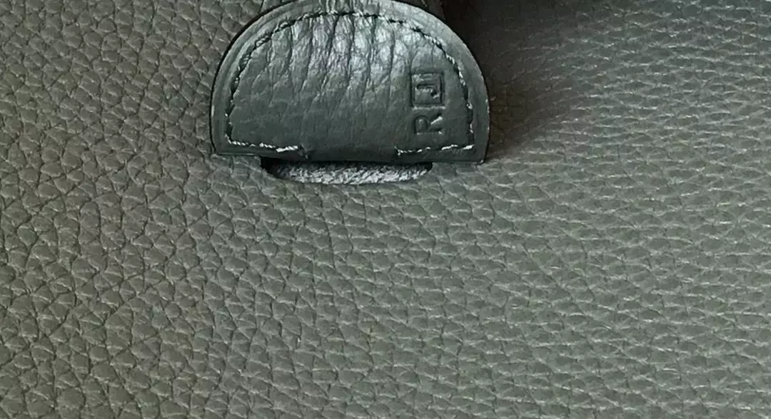 Hermes Evelyne III 29 PM Bag In Vert Amande Clemence Leather – HW059