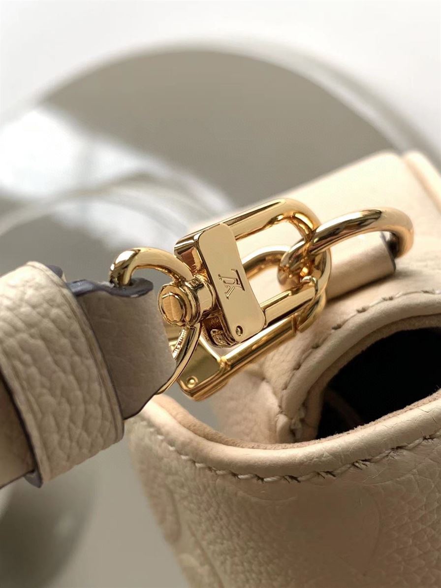 LOUIS VUITTON WALLET ON CHAIN IVY MONOGRAM EMPREINTE LEATHER – LW037