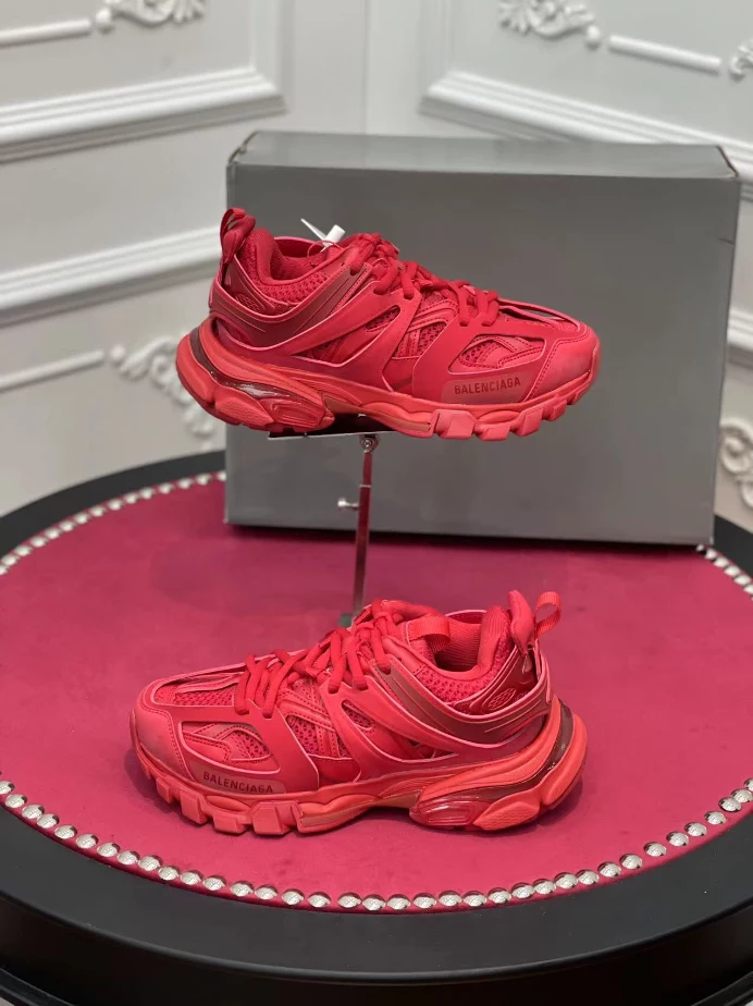 BALENCIAGA TRACK SNEAKER – BLA145