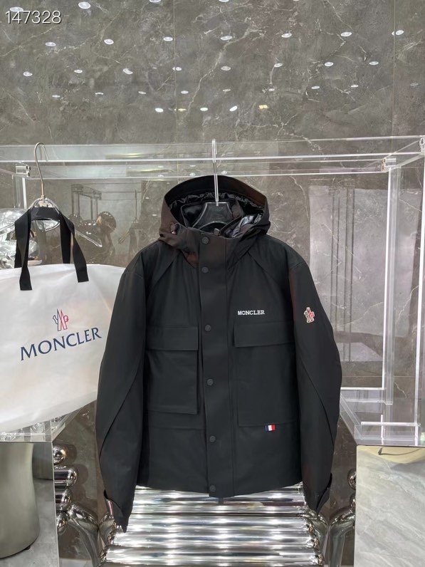 MONCLER COAT – MC121