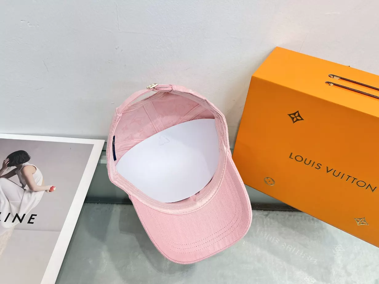 Louis Vuitton Caps – LVC033