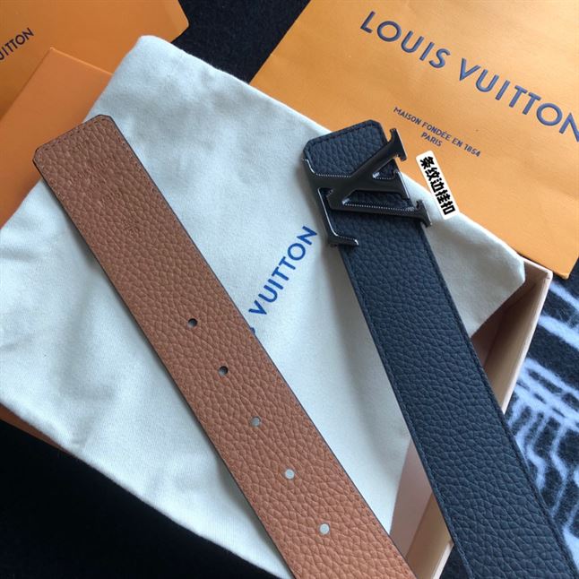 LOUIS VUITTON BELT – LBE049