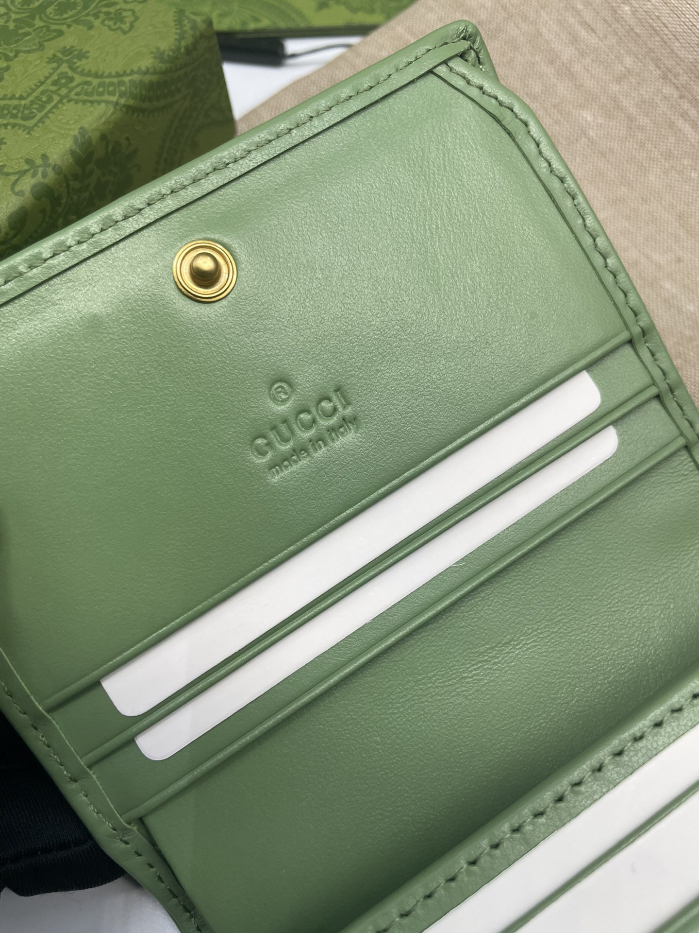 GUCCI GG MARMONT BIFOLD WALLET DOUBLE G QUILTED LEATHER GREEN – WLG050
