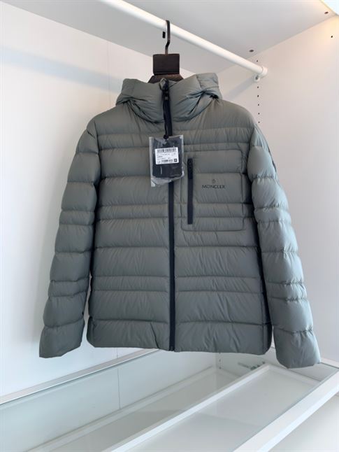 MONCLER JACKETS – MC085