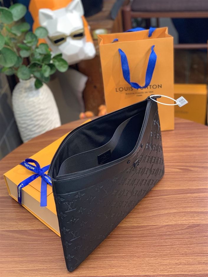 LOUIS VUITTON POCHETTE APOLLO BAG – WLV003