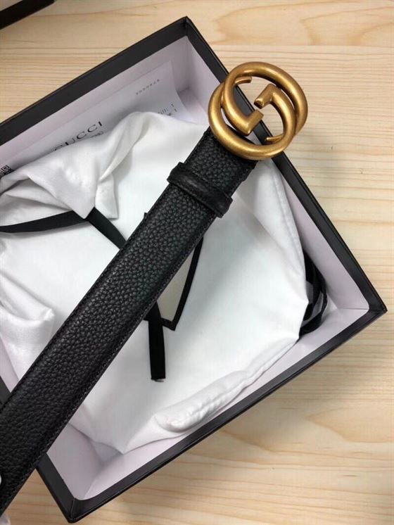 GUCCI MEN’S INTERLOCKING GG REVERSIBLE LEATHER BELT – GB020