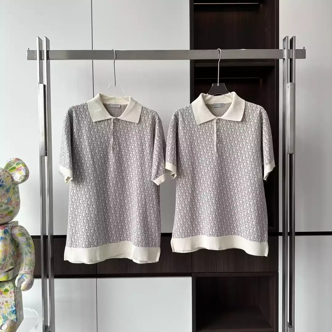 DI0R OBLIQUE POLO SHIRT WHITE, BLUE AND BROWN COTTON JACQUARD – DOT060