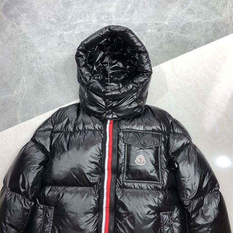 MONCLER COAT FOR MEN – MC008
