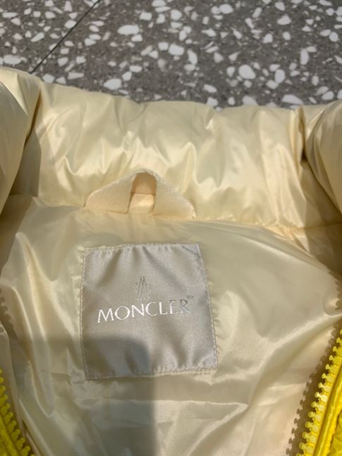 MONCLER YELLOW SUMIDO VEST – MC020