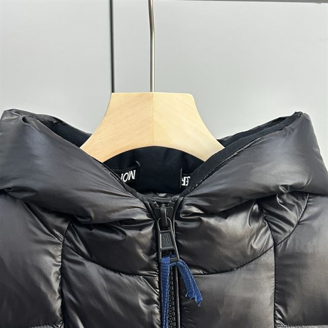 MONCLER JACKETS – MC055