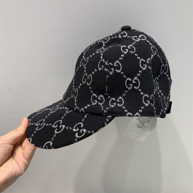 GUCCI GG CANVAS BASEBALL HAT – GH073