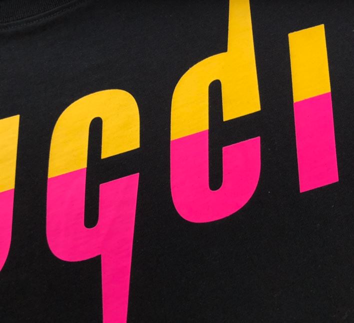 GUCCI COTTON T-SHIRT WITH GUCCI BLADE PRINT – GGS060