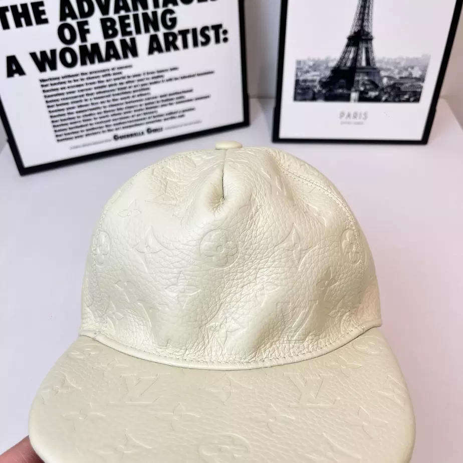 Louis Vuitton Caps – LVC030
