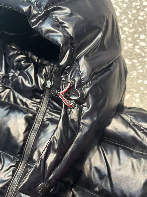 MONCLER BLACK DOWN SAULX PUFFER JACKET – MC025