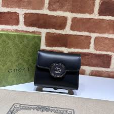 GUCCI PETITE GG MEDIUM WALLET – WLG018