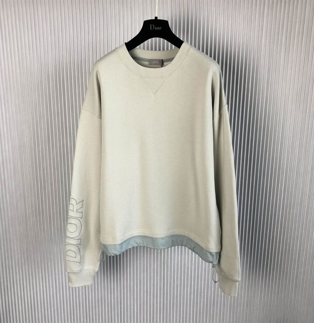 DIOR HOODED SWEATSHIRT – DOS022