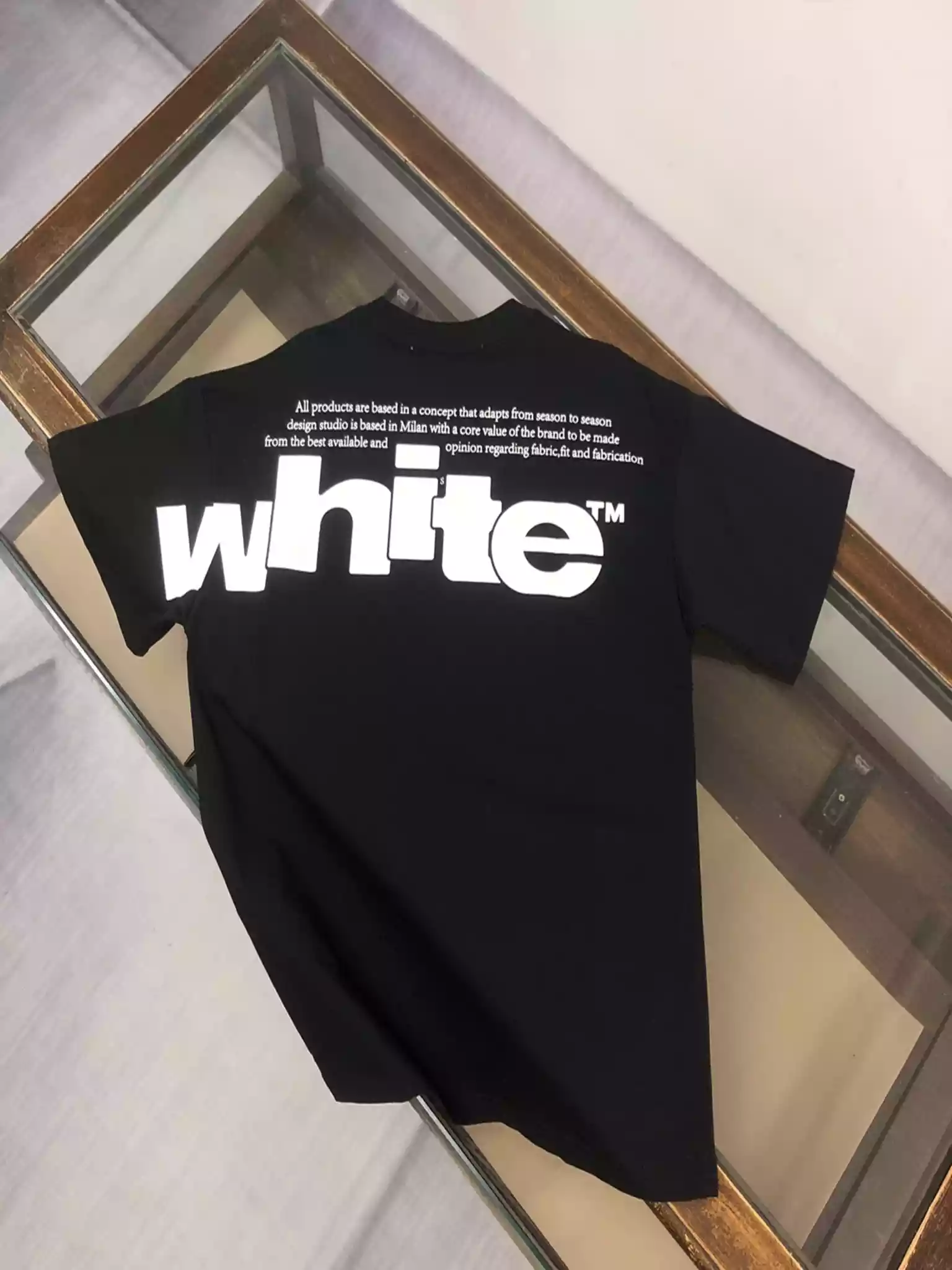 BLACK TYPE GRAPHIC S/S T-SHIRT IN BLACK – OWS042