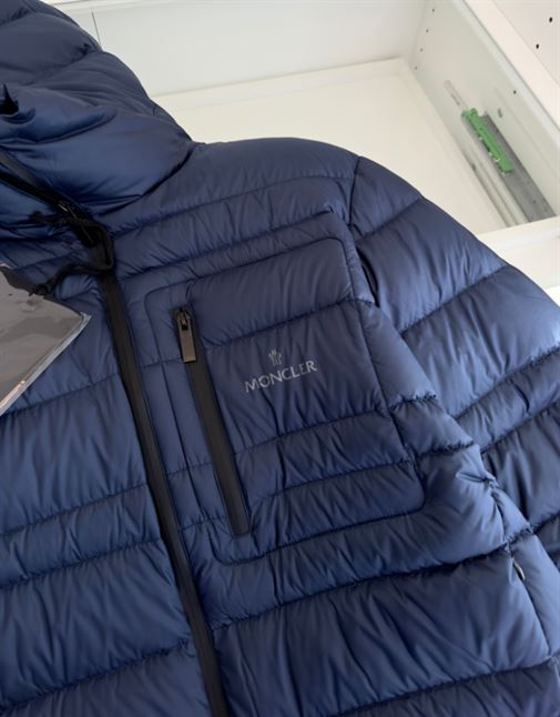 MONCLER JACKETS – MC086