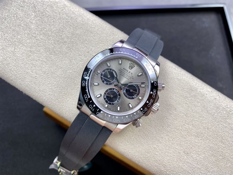 ROLEX OYSTER PERPETUAL SUPERLATIVE CHRONOMETER OFFICIALLY CERTIFIED – RL008