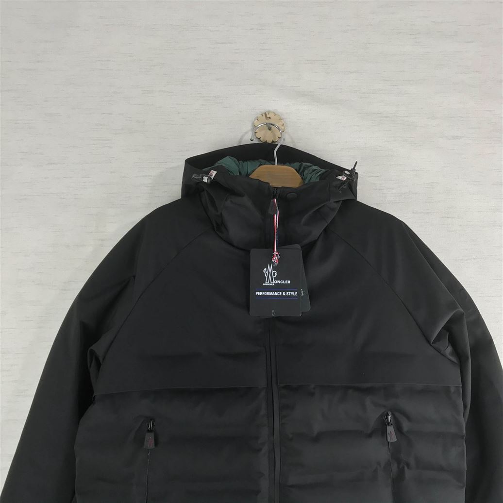MONCLER COAT – MC102