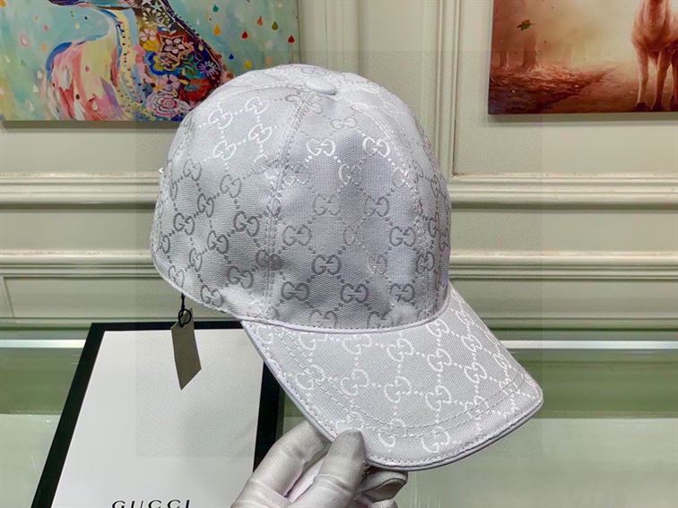 GUCCI GG CANVAS BASEBALL HAT – GH046