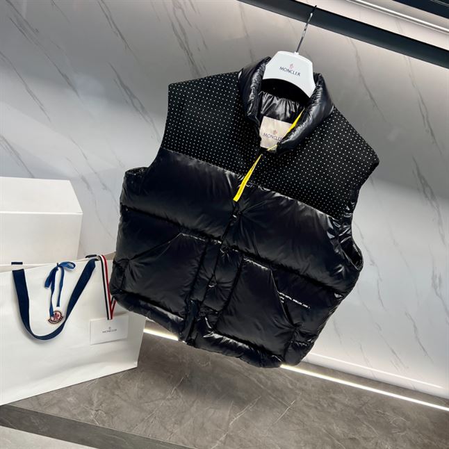 MONCLER GENIUS 7 MONCLER FRAGMENT OSTEEN VEST BLACK – MC030