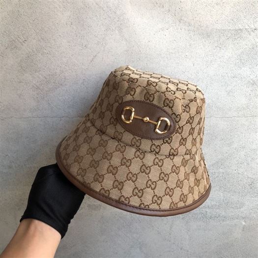 GUCCI GG CANVAS BUCKET HAT – GH095
