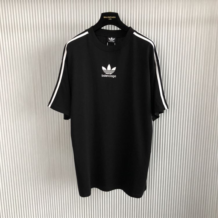 BALENCIAGA ADIDAS T-SHIRT OVERSIZED IN BLACK – BAS017