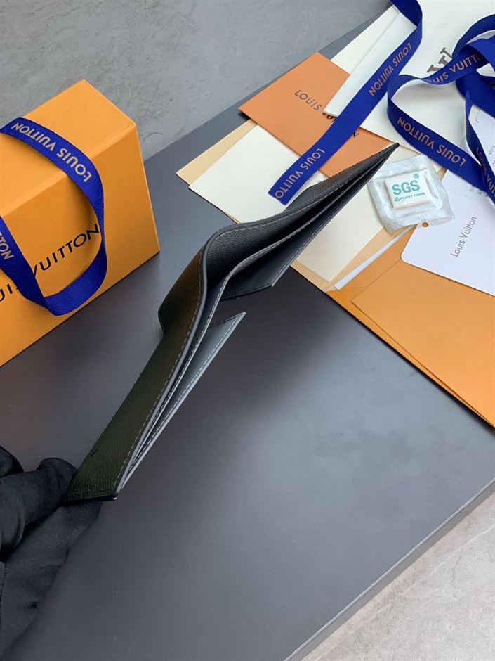 LOUIS VUITTON WALLET – WLV011