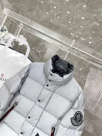 MONCLER COAT – MC115
