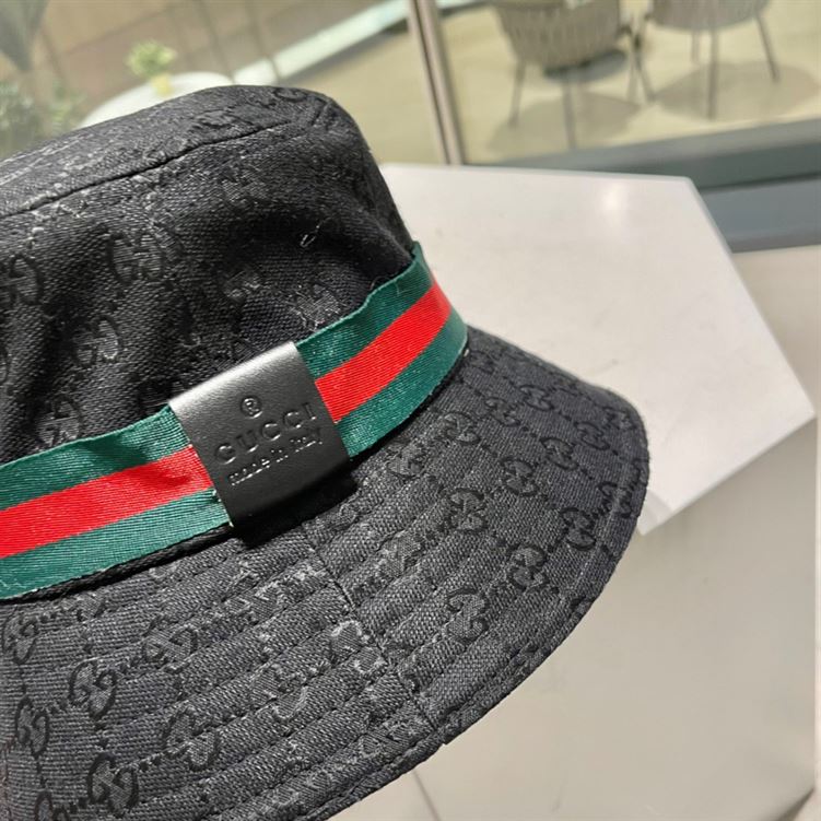 GUCCI GG CANVAS BUCKET HAT – GH153