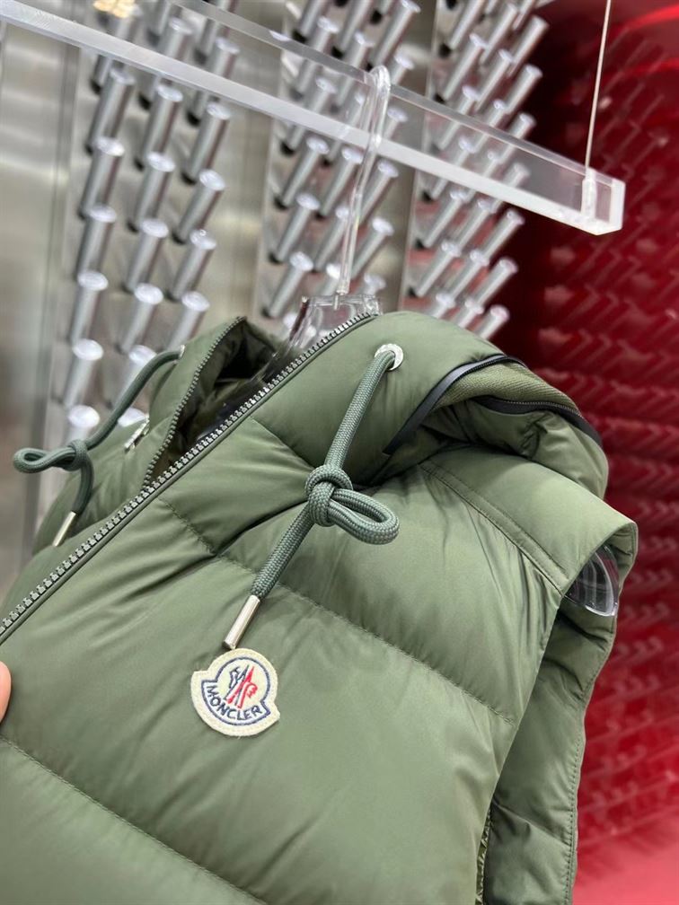 MONCLER DOWN GILET – MC131