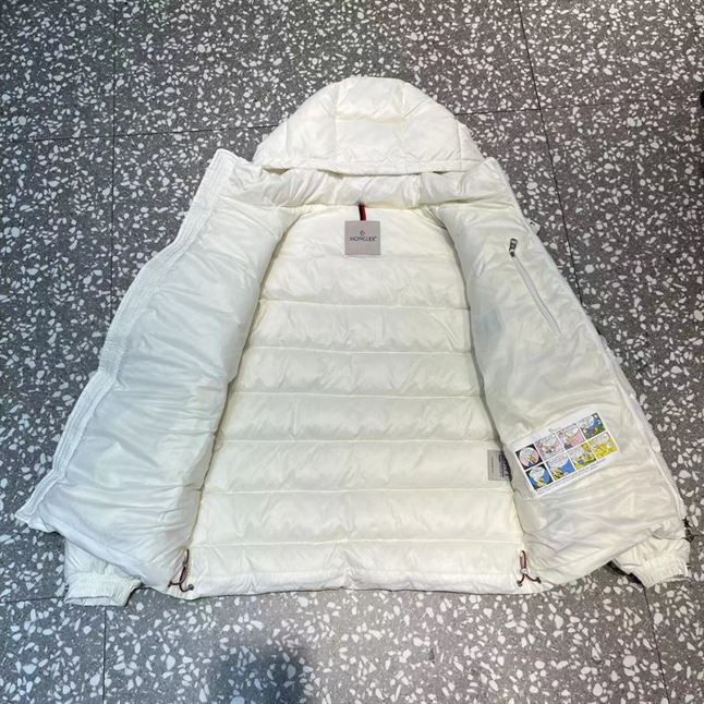 MONCLER WHITE DOWN SAULX PUFFER JACKET – MC026