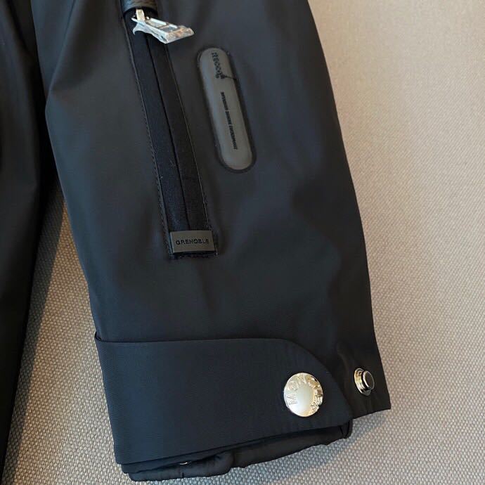 MONCLER COAT – MC137