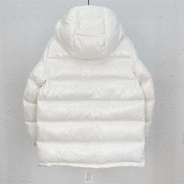 MONCLER CHIABLESE LONG PARKA JACKET IN WHITE – MC051