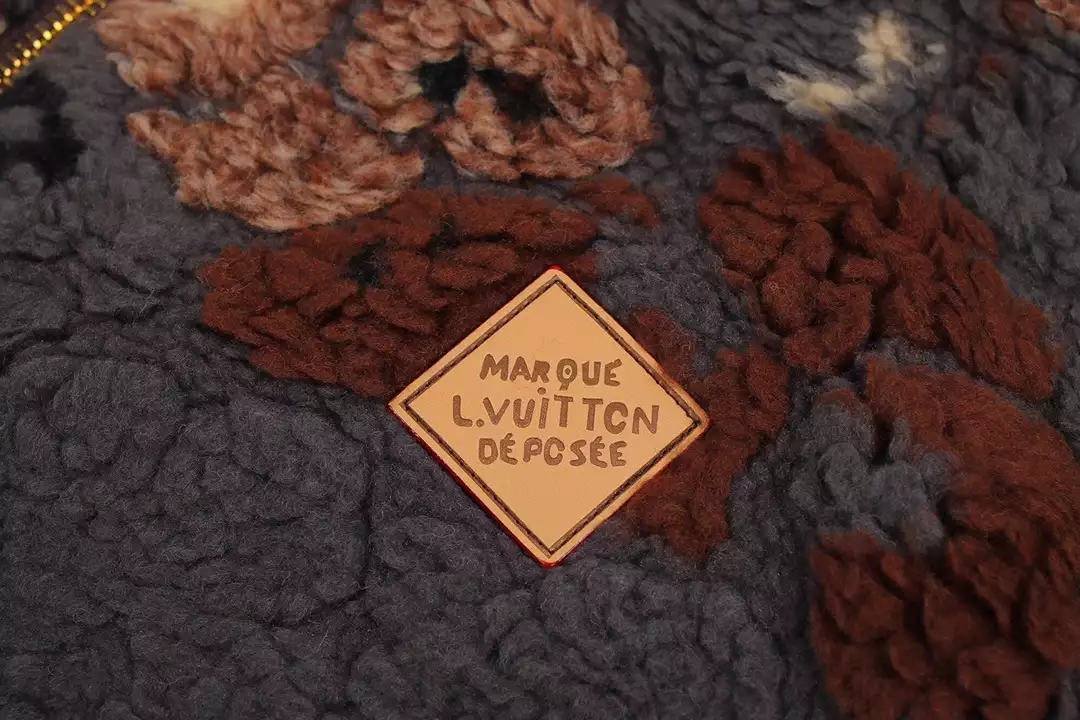 Louis Vuitton Reversible Fleece Blouson – LVC57