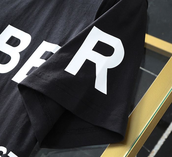 BURBERRY HORSEFERRY PRINT COTTON OVERSIZED T-SHIRT – BRS001