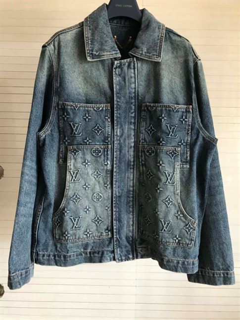 LOUIS VUITTON MONOGRAM DENIM JACKET – LVC040
