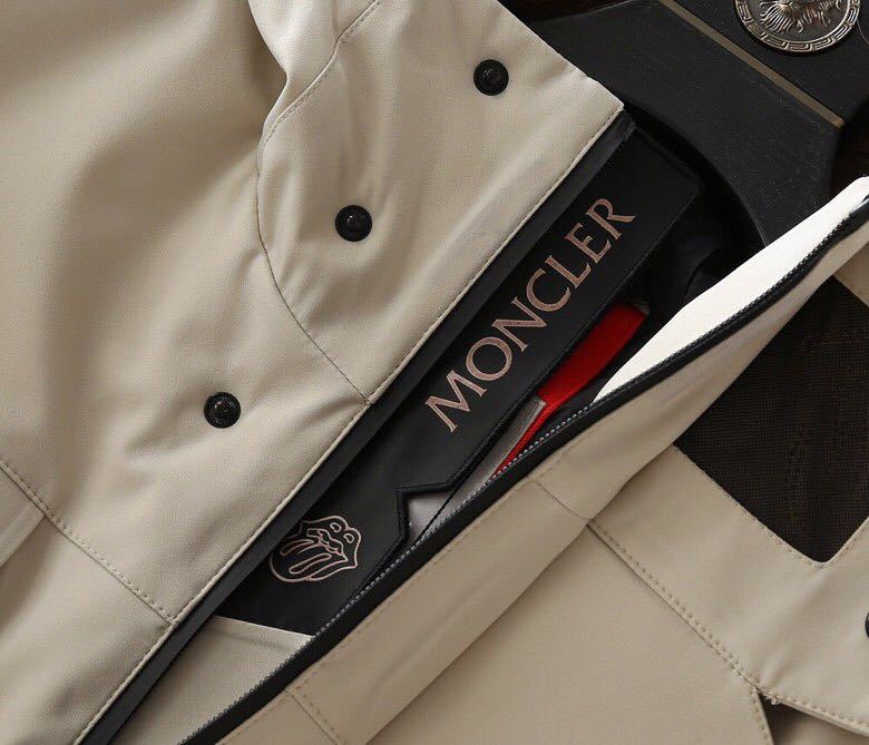 MONCLER COAT – MC129