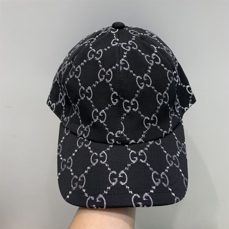 GUCCI GG CANVAS BASEBALL HAT – GH073