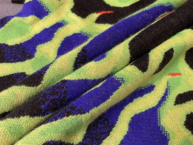 LOUIS VUITTON GRAPHIC CREWNECK – LVH043