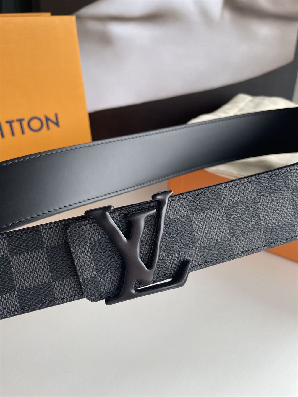 LOUIS VUITTON BELT INITIALES DAMIER GRAPHITE BLACK GREY – LBE019